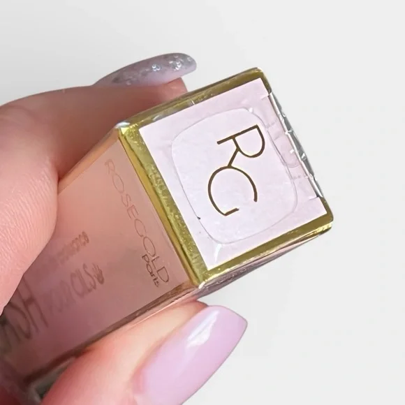 Eyelash Serum - Soft Pink - Picture 3 of 7